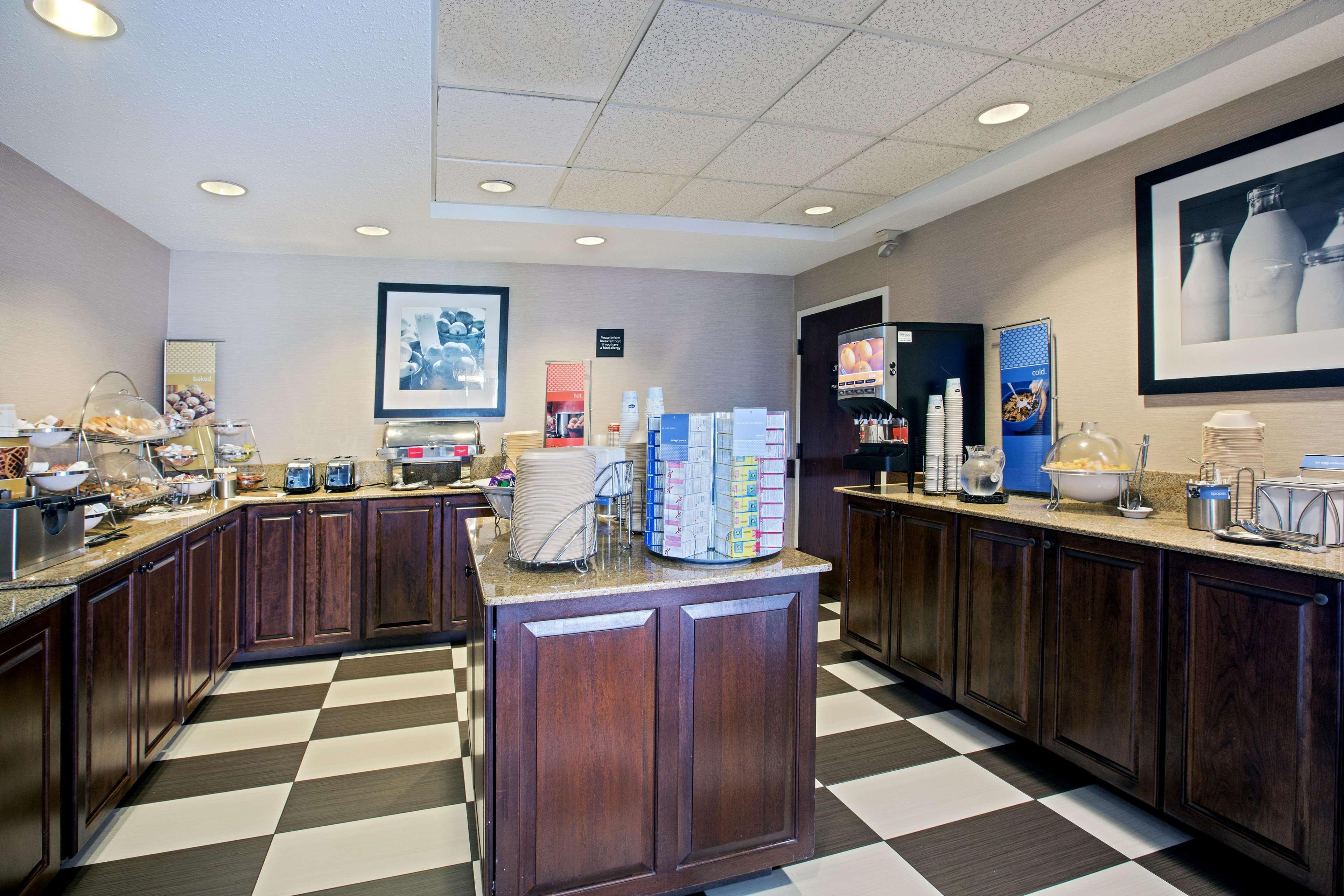 Hampton Inn West Springfield Exteriér fotografie