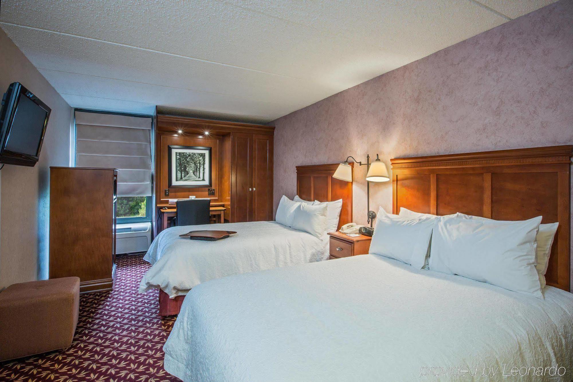 Hampton Inn West Springfield Exteriér fotografie